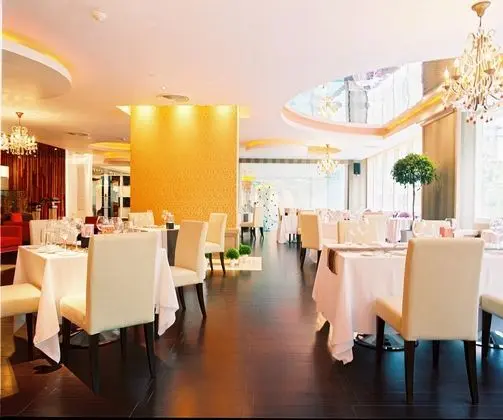 Dream Hotel Bangkok - Yeme / İçme