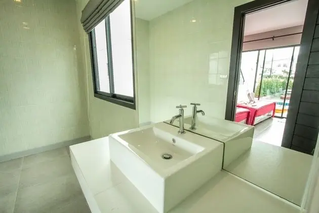 Dream House Pool Villa Huahin - Banyo Özellikleri