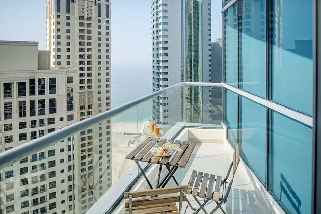 Dream Inn Dubai Bay Central