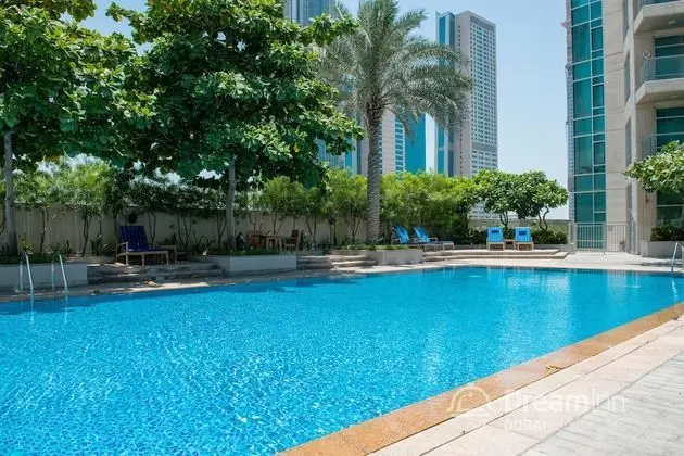 Dream Inn Dubai Loft Towers - Havuz