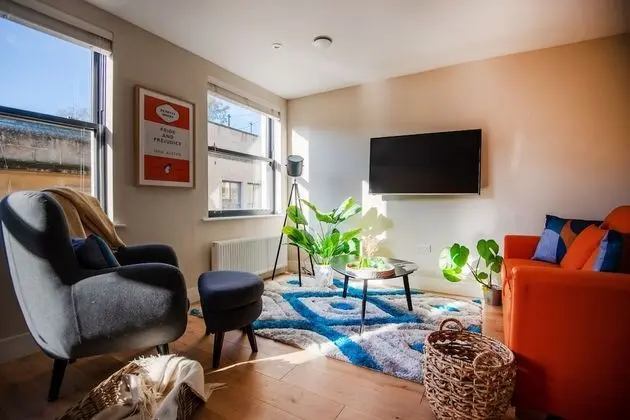 Dream Stays Bath - John Street