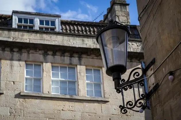 Dream Stays Bath - Queen Street