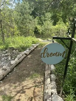 Dreamers Writing Farm - Öne Çıkan Resim