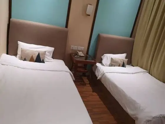 Dreamhouse Theme Hotel