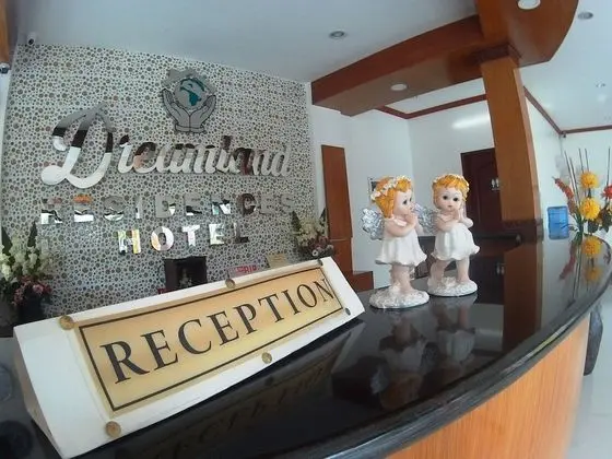 Dreamland Residences Hotel - Lobi