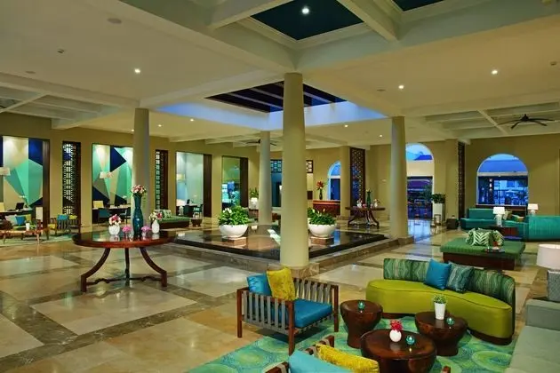 Dreams Dominicus La Romana - Lobi