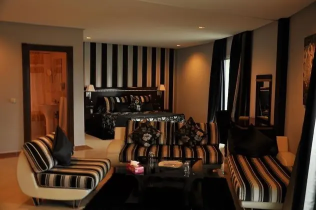 Dreams Hotel - Genel