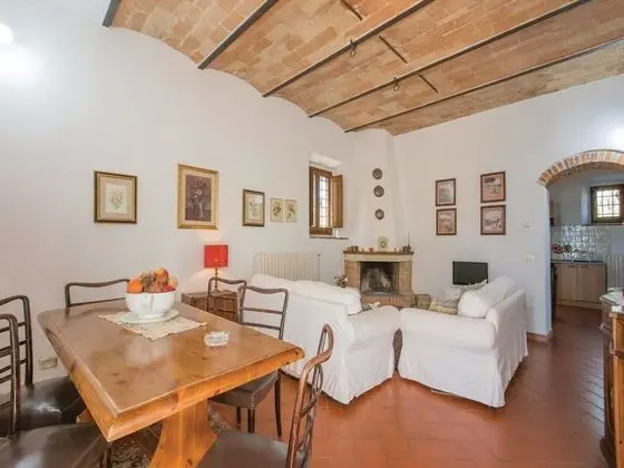 Dreamy Holiday Home in San Casciano Val di Pesa With Garden - Oda Düzeni