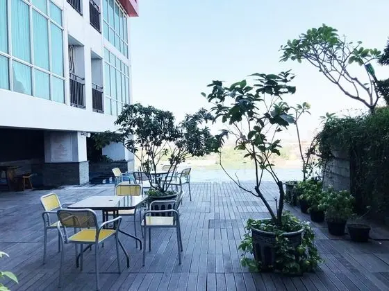 Dreamy Studio Apartment at Tamansari Papilio - Dış Mekan