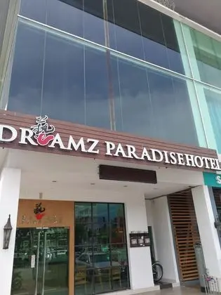 DREAMZ PARADISE HOTEL - Lobi