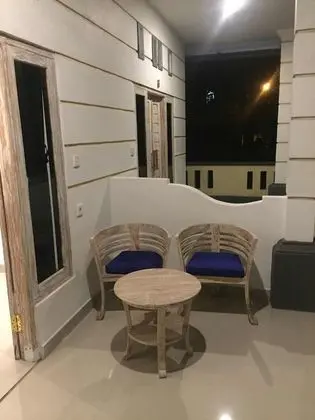 D'Reborn Guest House - Yerinde Yemek
