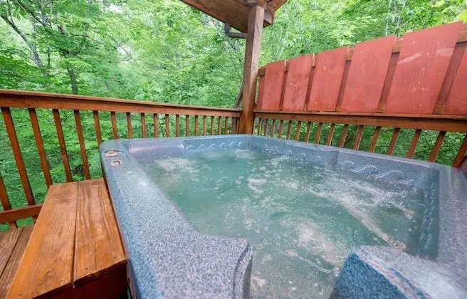 Drift Away - Two Bedroom Cabin - Spa