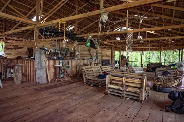 Driftwood Hostel and Bungalows - Lobi