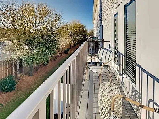 Driftwood Townhomes #8 - Drift Away