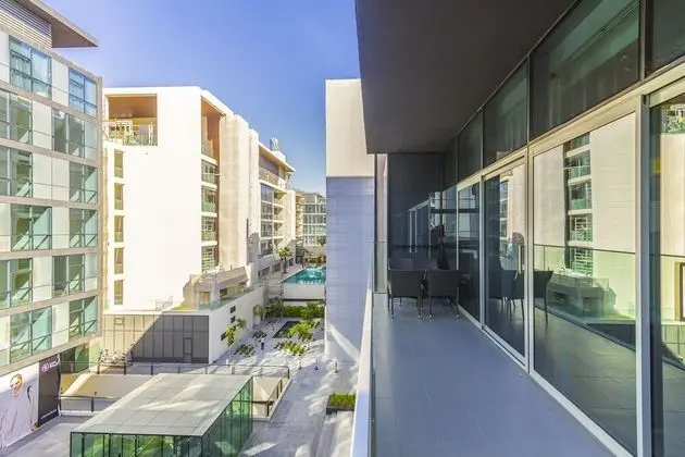 Driven Holiday Homes - City Walk 22