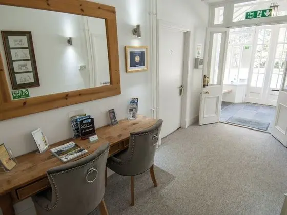 Drumdevan Country House Hotel - Lobi