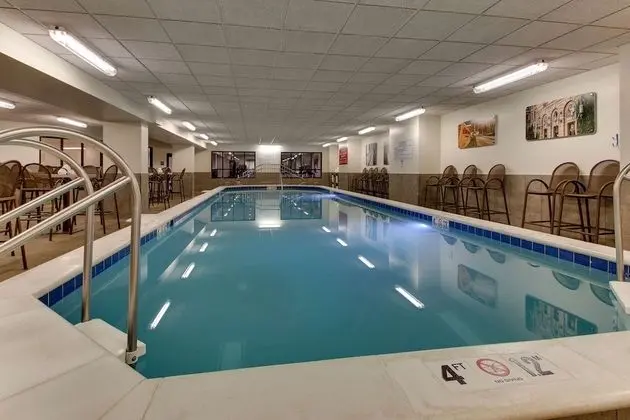 Drury Plaza Hotel Cleveland Downtown - Havuz