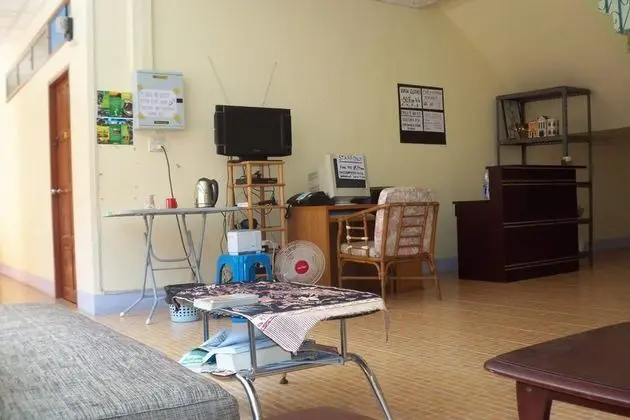 D'S Corner Guesthouse - Lobi