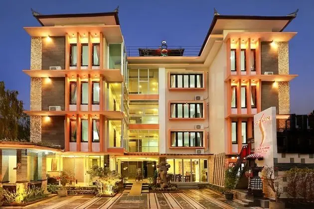 d'Sri Saren Legian Kuta