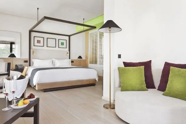 Hotel du Golf Rotana - Oda