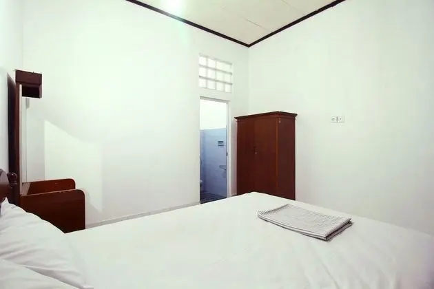Dua Dara Inn Kuta - Oda