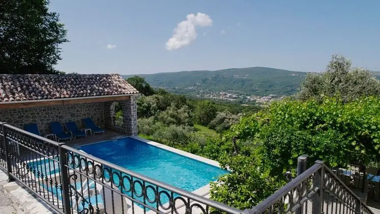 Villa Dub - Dış Mekan