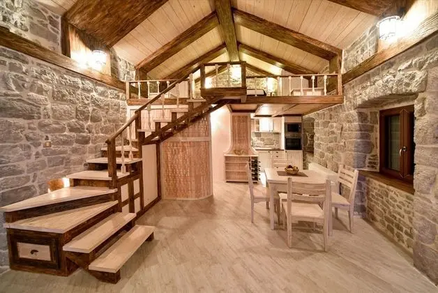 Villa Dub - Lobi