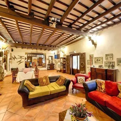 Duca di Castelmonte - Lobi