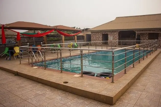 Duckland Hotel and Suites Ltd