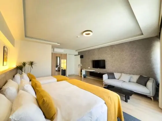 Dugi Hotel