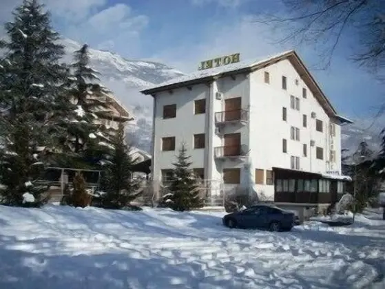 Hotel Dujany