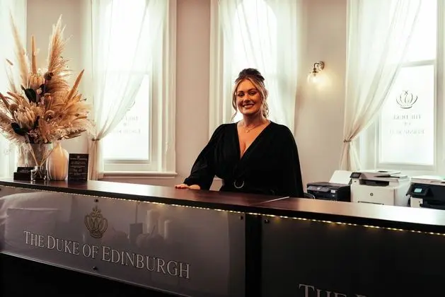 Duke Of Edinburgh Hotel - Lobi