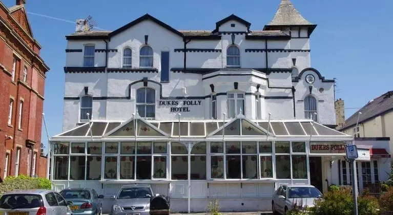 Dukes Folly Hotel