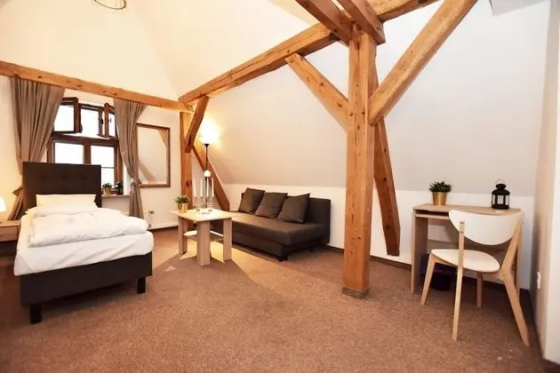 Dukes Hostel - Old Town