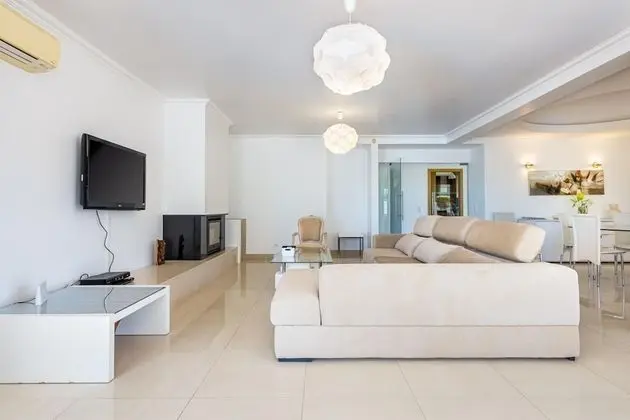 Villa Duma With Private Pool and Jacuzzi Which can be Heated - Oda