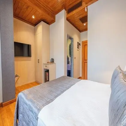 Dumo Suite Hotel - Oda