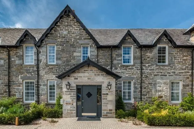 Dunalastair Hotel Suites - Dış Mekan