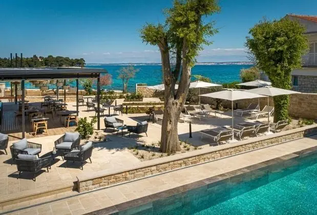DUNATOVI DVORI Heritage Hotel - Havuz