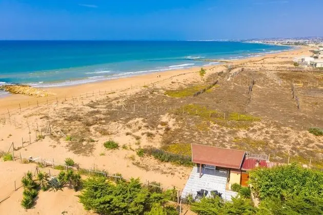 Villa Dune Walk to Beach Sea Views Wifi - 2887