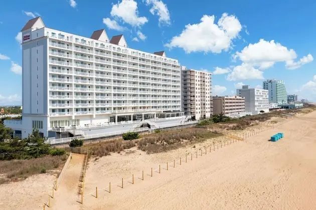 Dunes Manor Hotel and Dunes Suites