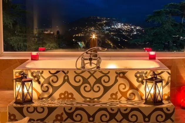 Dunsvirk Court Luxury Boutique Resort - Spa