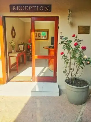 Dunton Guest House - Lobi