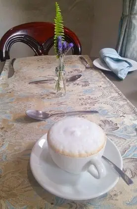 Dunton Guest House - Yerinde Yemek