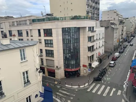 Dupleix Hotel