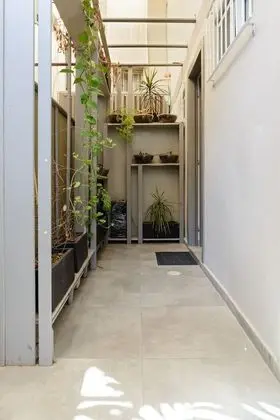 Duplex Lively Neighborhood by FeelHome