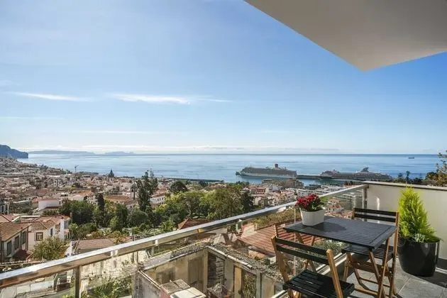 Duplex With View to Funchal, Casa do Castelo