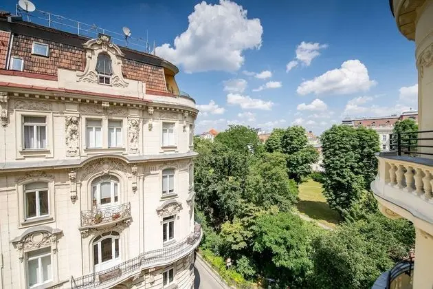 Duschel Apartments Imperial Living - Oda Manzaraları