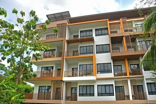 Dusit Naka Place