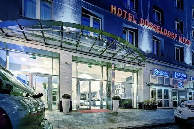 Hotel Düsseldorf Mitte - Dış Mekan