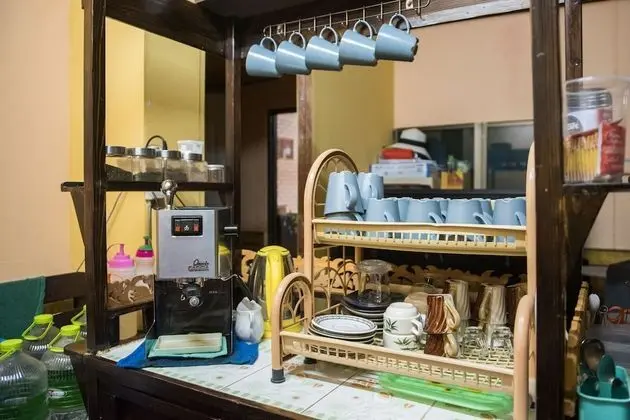 Dutch Guesthouse - Yerinde Yemek
